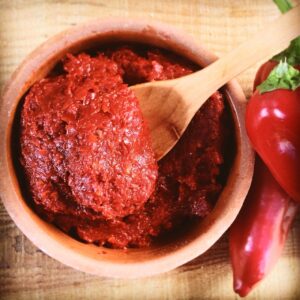 Acı Biber Salçası